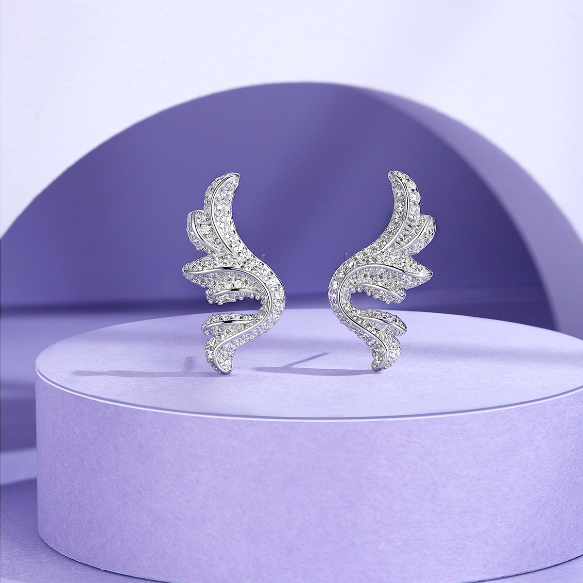 Earrings_J0300021_01