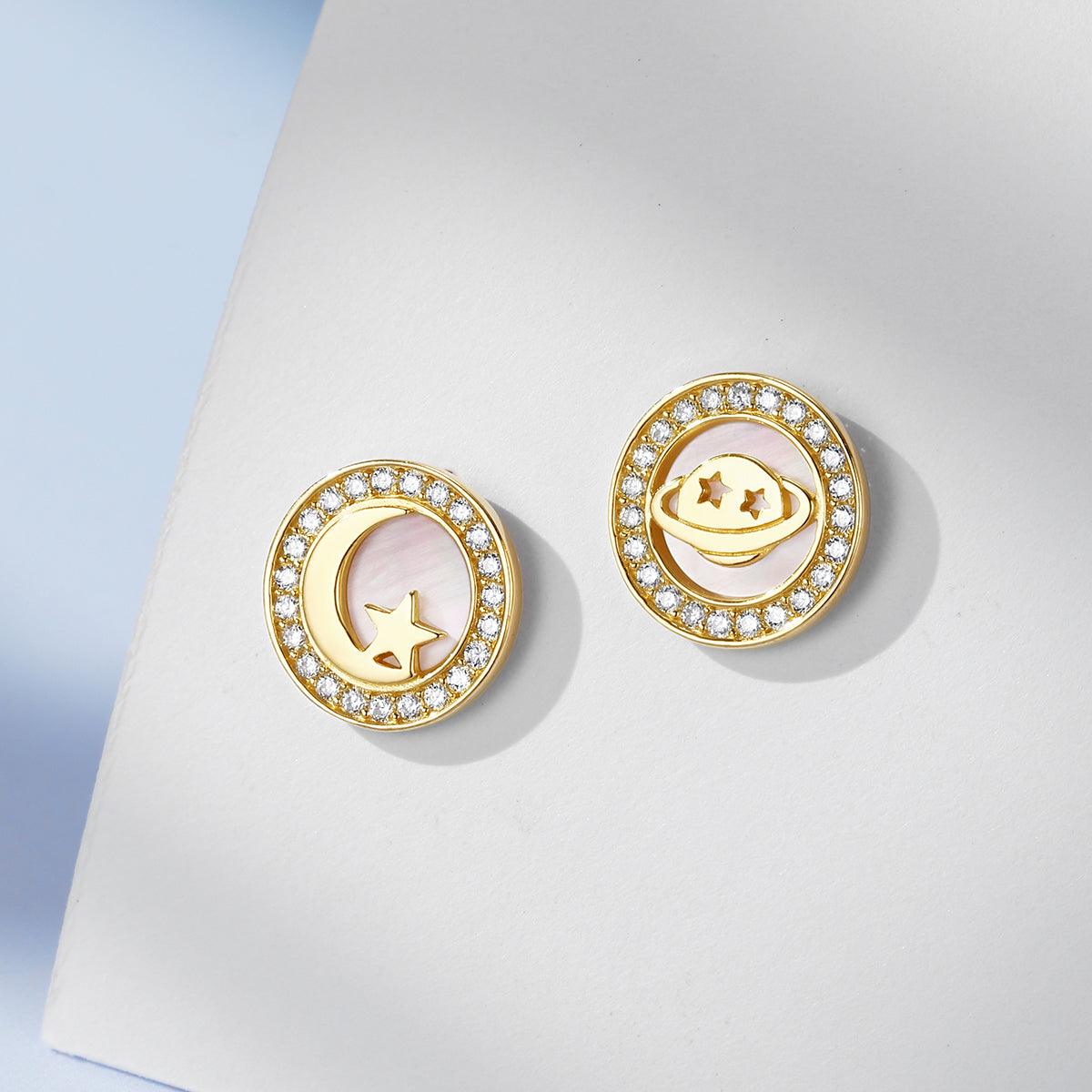 Earrings_J0300045_01